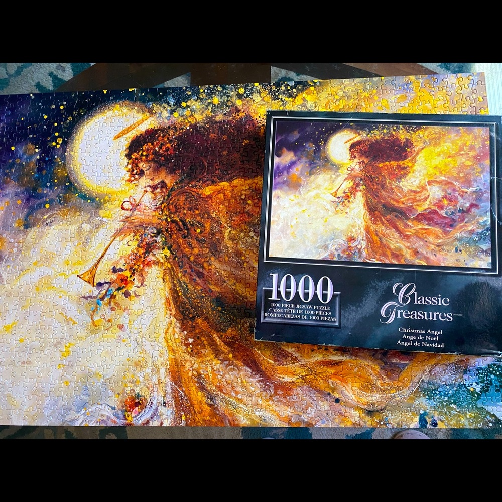 1000 piece Christmas angel puzzle